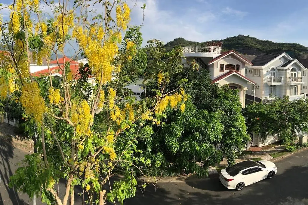 Happy Life Villa Nha Trang 0*,