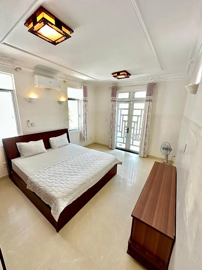 Happy Life Villa Nha Trang 0*,  Vietnam